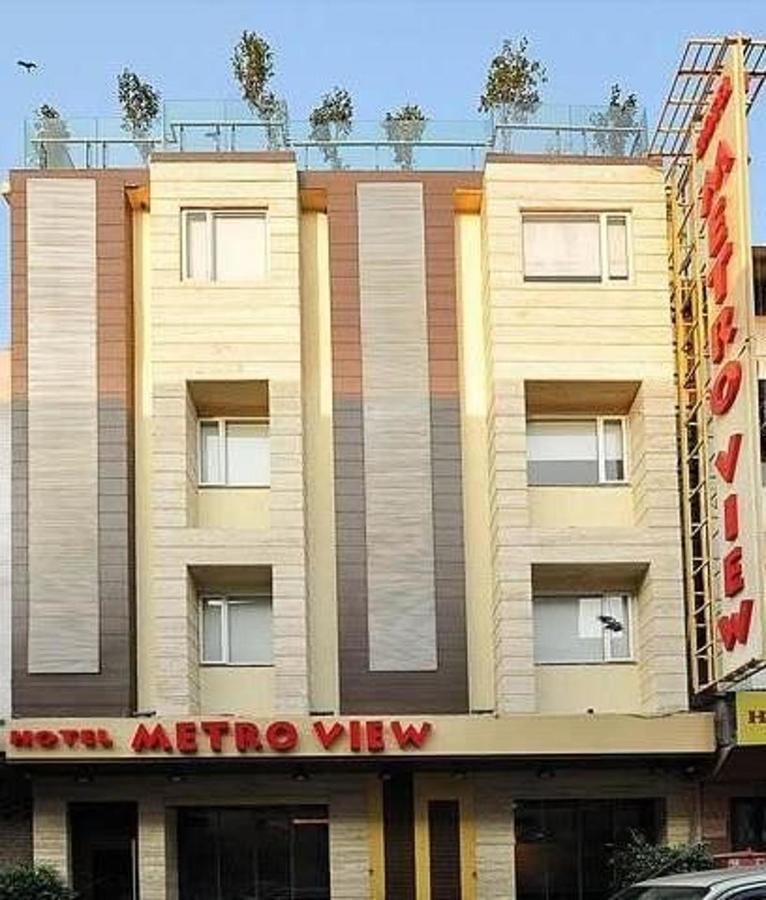 Hotel Metro View Дели Экстерьер фото